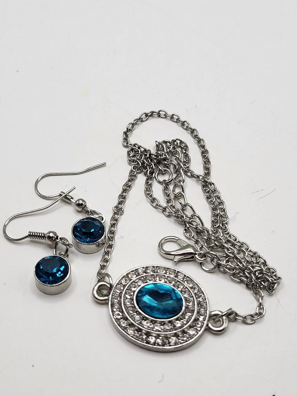 Silver Tone Necklace Earrings Set Blue Rhinestones 17-20" Lobster Clasp